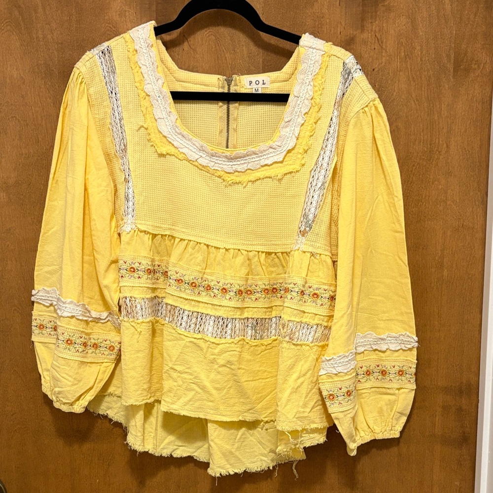 131. POL Yellow Bohemian Lace Blouse - Picture 1 of 2